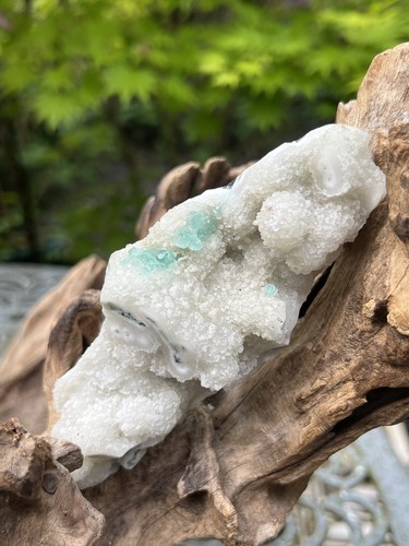 Green apophyllite rare - rare, cluster