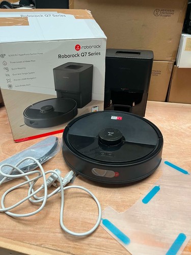 Roborock robot vacuum - robot,