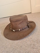 Genuine Jacaru  Australian Leather Hat With Teeth.