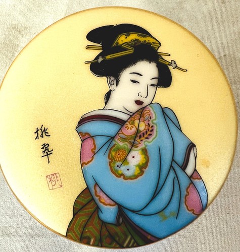 Japanese porcelain trinket pot - trinket,