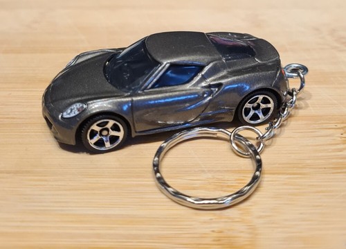 Diecast model car - 1/64,