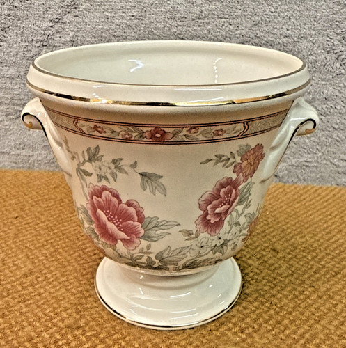 Royal winton vintage pedestal - royal,