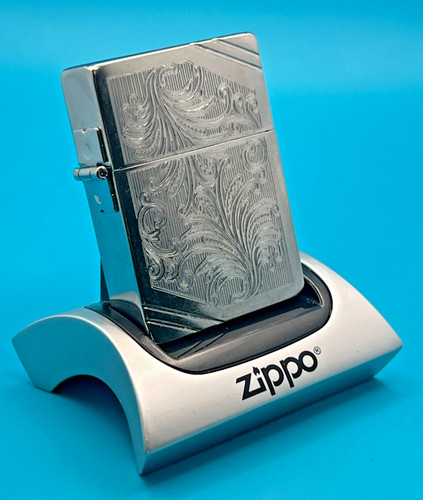Genuine new zippo - 12,