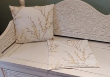 HANDMADE cushion covers Use