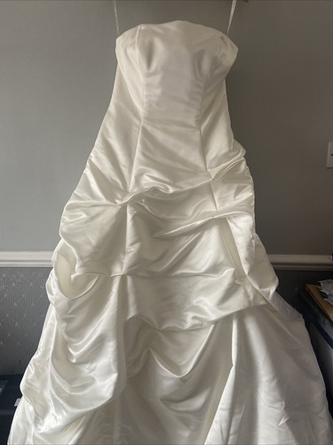 Alfred angelo wedding dress - wedding,