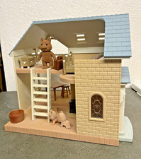 SYLVANIAN FAMILIES BLUE BELL COTTAGE W/ SOME PIGGY PEOPLE & FURNITURE