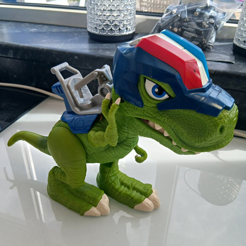Green rex tyrannosaurus - green,