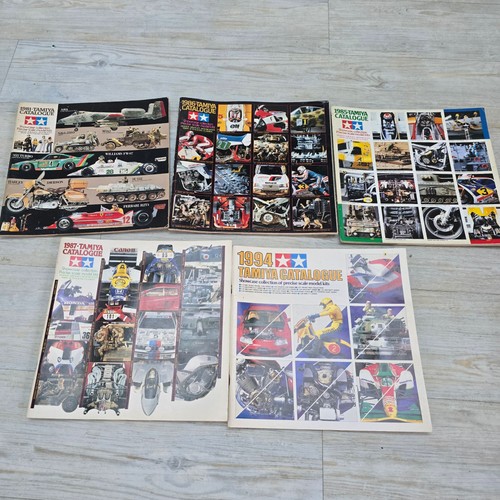 Tamiya catalogues lot - catalogues,