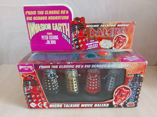 Micro talking movie - talking, daleks