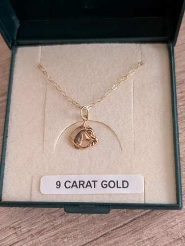9ct gold fine horse necklace - 9ct,