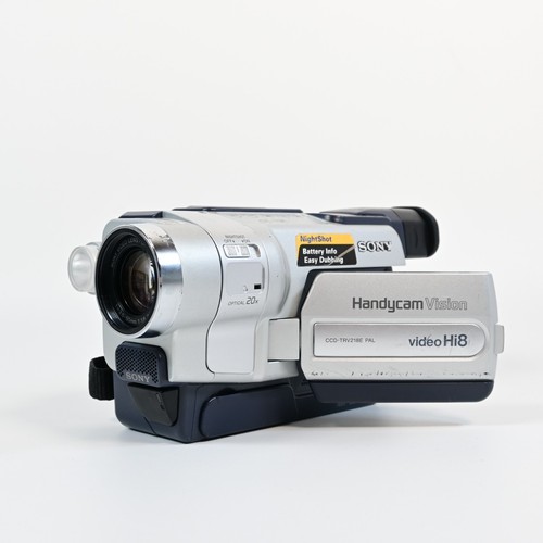 Sony ccd trv218e hi8 - hi8, video8