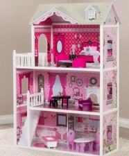 Isabelle Doll House 
