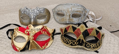 Lot masquerade eye masks - of,