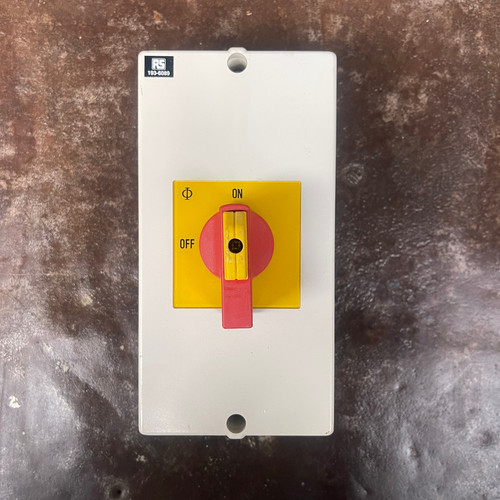 Pole rotary isolator switch - pole,