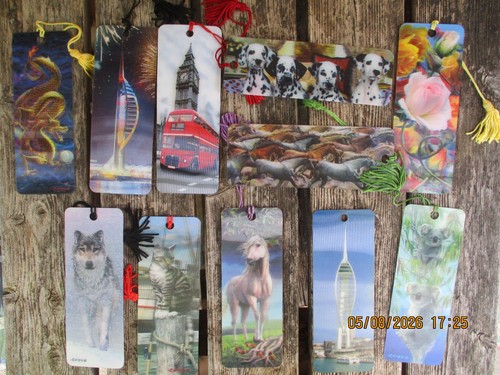 Eleven bookmarks - 3d,