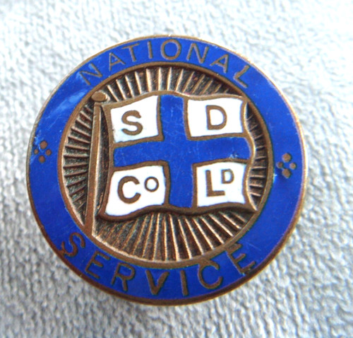 Ww2 home front badge smiths - front,