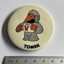 NOTE CONDITION Vintage Collectible Pin Badge The Wombles Television Show Tomsk 