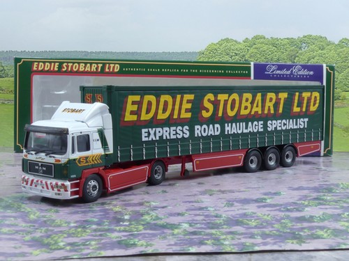 Corgi 75804 man - corgi, curtainside