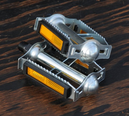 Classic rat trap road - trap,