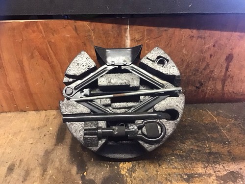 Ford fiesta mk7 tool - ford, jack