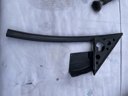 Right hand window guide bmw - hand,