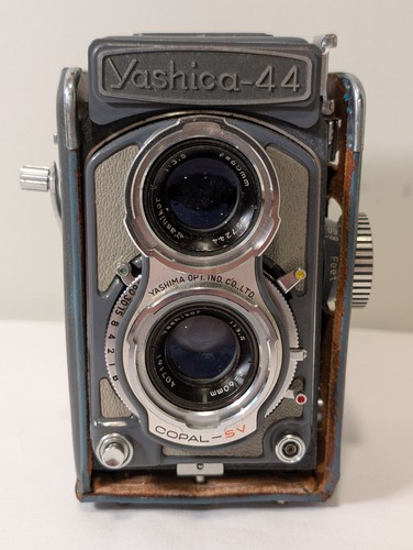 Yashica gray tlr camera 127 - yashica, 44