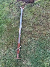 20 Acrow Props  And 10 Strong Boys