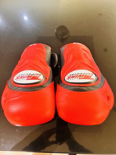 Twins special boxing - twins,