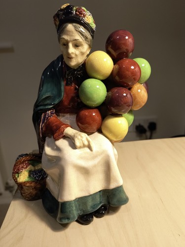 Royal doulton figurine hn1315 - royal,