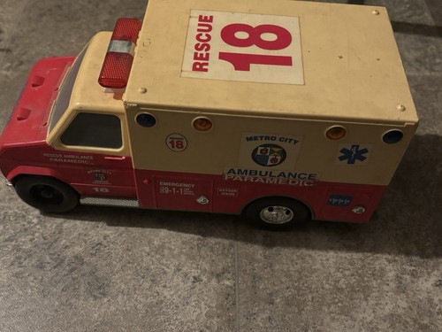 Metro city ambulance paramedic - city,