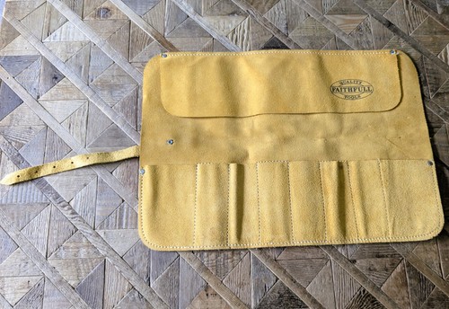 Pocket leather chisel - pocket, chisel/tool