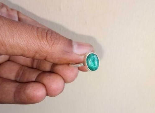 Faceted green emerald - faceted,