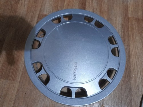 Nissan wheel trim - hub, cap