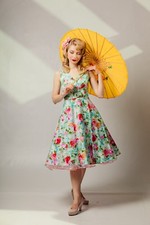 Stop Staring Floral circle dress pinup vintage rockabilly 1950s Size 'small' 8