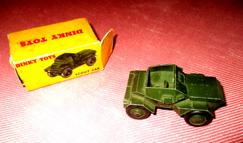 Dinky toys 673 scout car - toys,
