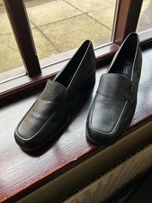Clarks Women's Leather Court Shoes Size UK 6 I/2.