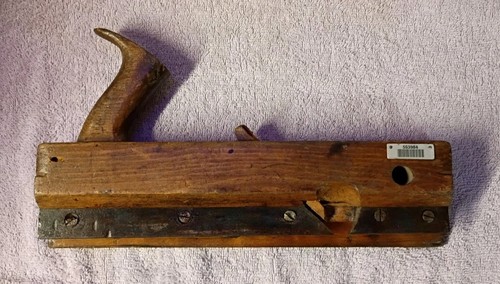 Antique wooden plane - 13.5",