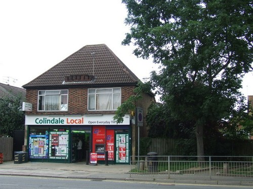 Photo local shop colindale - ,