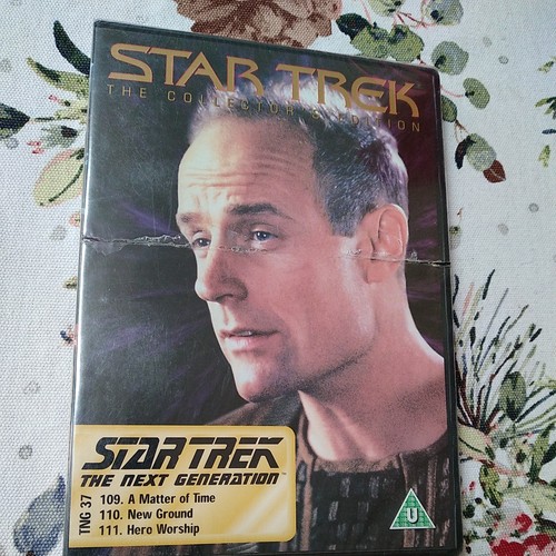 Star trek the next generation - star,