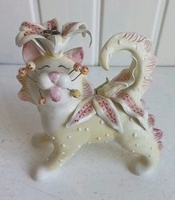 Ceramic Cat Whimsiclay by Lacombe Pale Yellow W/ Floral Willitts Design 15468 CH