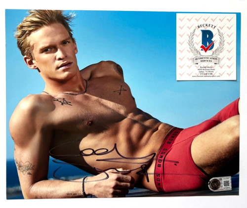 Cody simpson signed 8x10 photo - simpson,