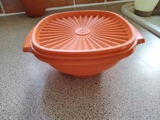 Vintage 1970s Tupperware