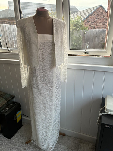 Debut ivory lace lined - ‘debut’,