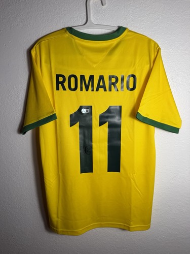 Romario signed brazil 11 - romario,