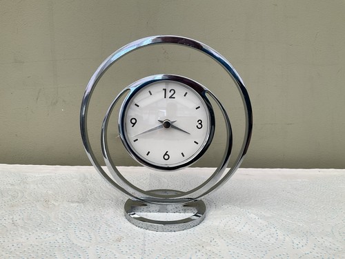 Attractive silver tone - an,