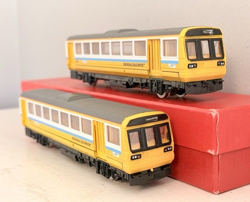 Hornby class 142 - hornby, pacer