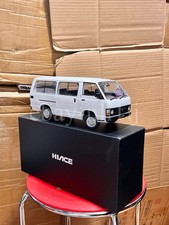1:18 Scale Toyota Hiace White