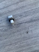 FRONT SIDE LIGHT  BULB HOLDER VAUXHALL VIVARO RENAULT TRAFIC  07-14 VAN