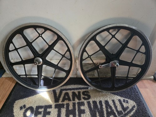 Old school bmx 1980s mongoose - old,