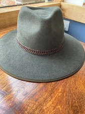 AKUBRA Tablelands hat. Brown